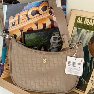Lululemon shoulder bag